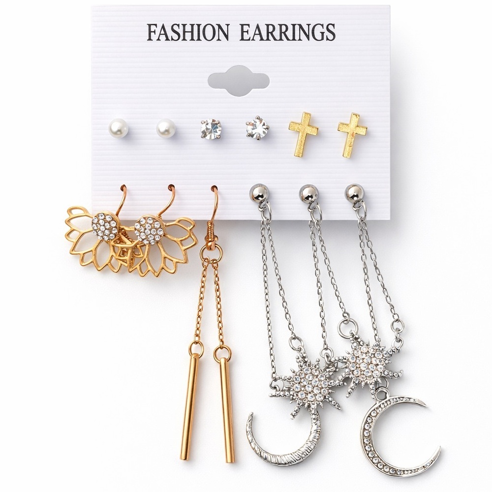 NWT Set of Earrings​​​​​​​​​